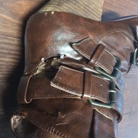 Adorable pair of pre owned boots - Picture 7 of 8